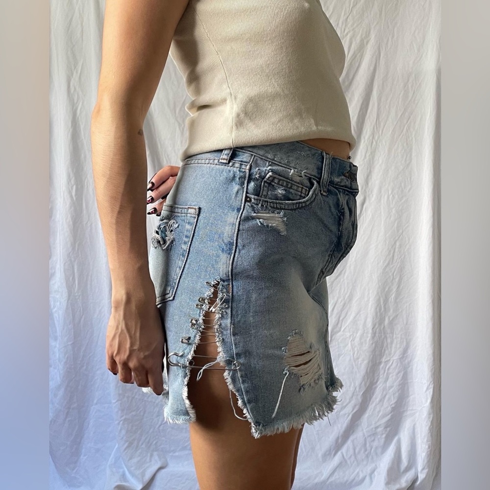 Vintage Denim Skirt with Safety Pin Detail / SZ 4/6